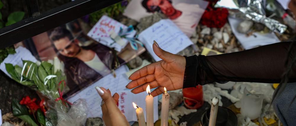 Fans trauern vor dem Hotel in Buenos Aires. (Archivbild)