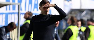 Düstere Zeiten. Herthas neuer Trainer Stefan Leitl erlebte mit seinem Team in Elversberg ein Debakel.