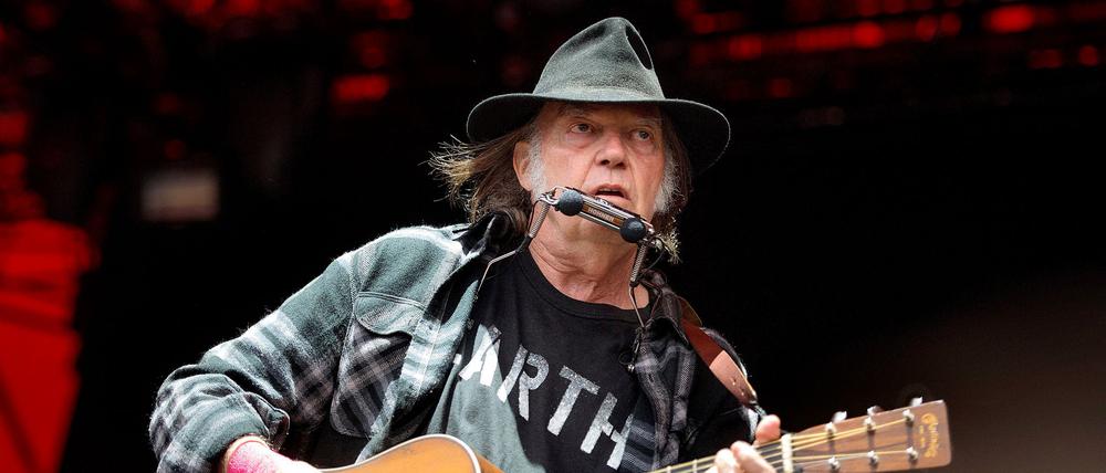 Neil Young möchte ein Konzert in der Ukraine spielen. (Archivbild)