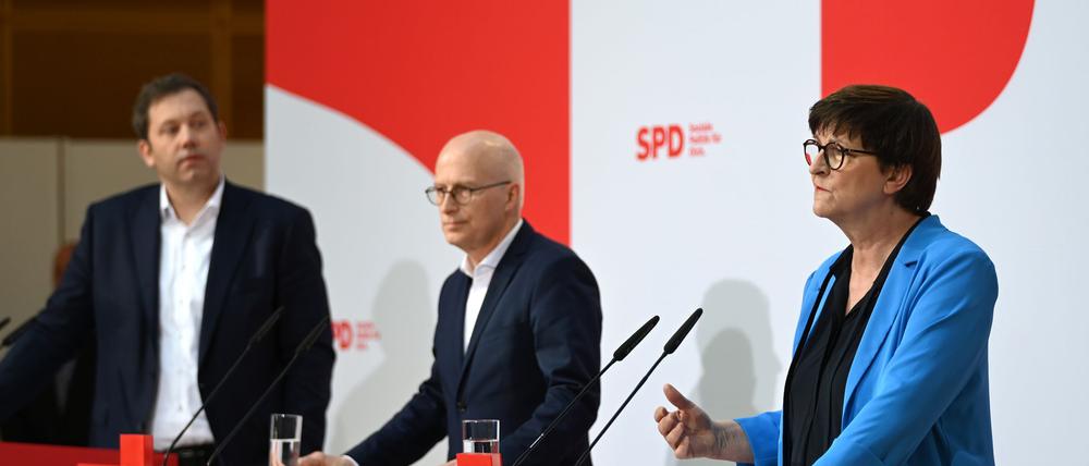 Hamburgs Bürgermeister Peter Tschentscher lässt die Frage nach dem künftigen Koalitionspartner seiner SPD vorerst offen. 