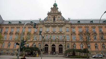 Das Landgericht Hamburg hat den Antrag auf Erlass einer einstweiligen Verfügung des Berliner Galeristen-Ehepaars König gegen den Roman „Innerstädtischer Tod“ zurückgewiesen. (Symbolfoto)