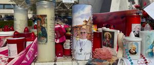 Papst Franziskus erleidet im Krankenhaus wieder einen Rückschlag.