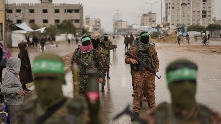 Die Islamistenorganisation Hamas im Gazastreifen will ihre Waffen nicht, wie von Israel gefordert, niederlegen.