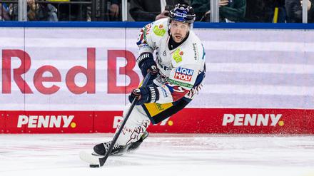 Gabriel Fontaine erzielte zwei Treffer für die Eisbären in Schwenningen.