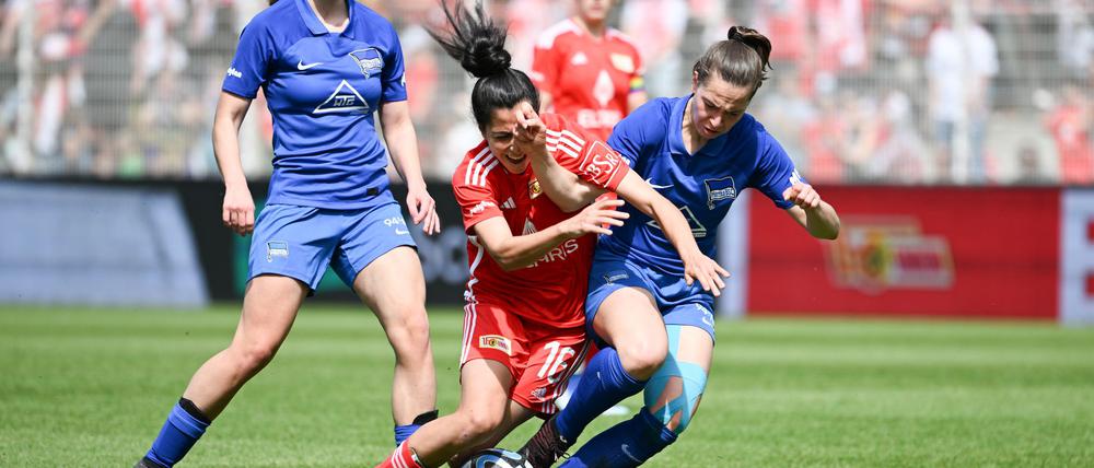 In der vergangenen Saison standen sich die Frauen von Hertha und Union noch in der Regionalliga gegenüber.