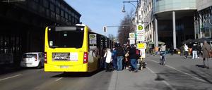 Ersatzbus der Tramlinie M1.