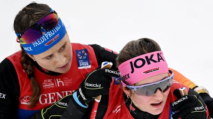 Katharina Hennig (l.) hat es im Teamsprint mit Laura Gimmler nicht auf das Podest geschafft.