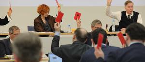 Die Stadtverordnetenversammlung entscheidet heute über die Abwahl von Mike Schubert. 