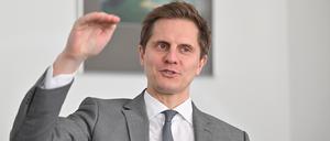 Benjamin Grimm (SPD) ist seit Herbst 2024 Minister der Justiz und für Digitalisierung im Land Brandenburg.