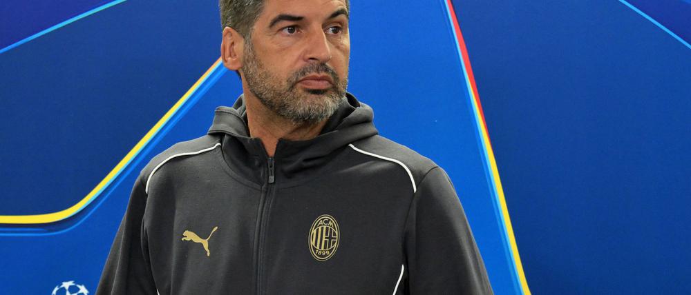 Als Trainer von Lyon muss wegen einer Strafe monatelang aussetzen.