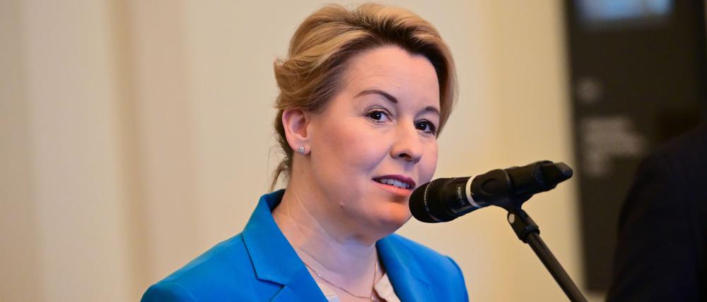 Franziska Giffey fordert gezielte Ausgaben aus dem sogenannten Sondervermögen zur Stärkung der Wirtschaft. (Archivfoto)