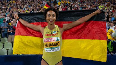 Beobachtet nicht nur als Politikwissenschaftlerin die Entwicklung in Deutschland mit Sorge: Malaika Mihambo.