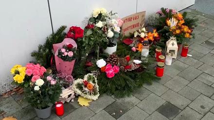 Nach dem Tod seiner Partnerin und der gemeinsamen Töchter kommt ein Mann vor Gericht. (Archivbild)