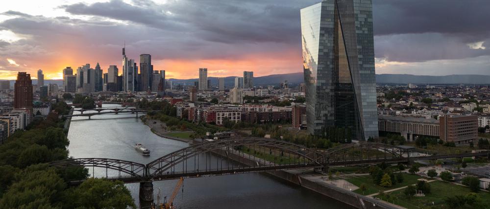 Notenbank schraubt Konjunkturerwartungen nach unten (Archivbild)