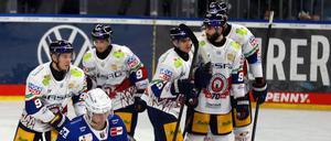 Beim letzten Aufeinandertreffen jubelten die Eisbären über neun Tore.