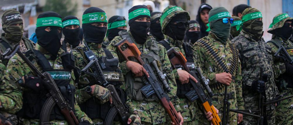 Islamisten im Gazastreifen halten nach israelischen Informationen noch 24 Geiseln und 35 Leichen von Verschleppten im Gazastreifen fest.