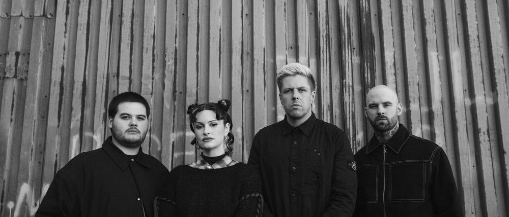 Die Mitglieder der Band Spiritbox: Zev Rose, Courtney LaPlante, Mike Stringer und Josh Gilbert (l-r).