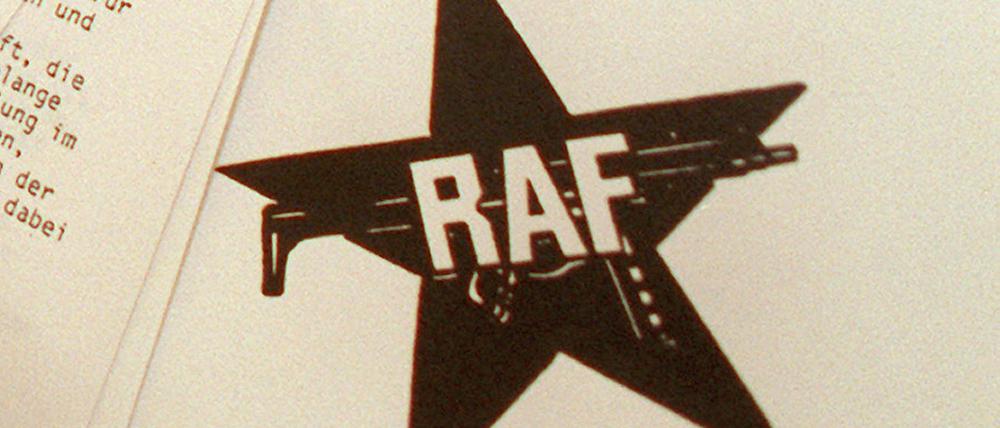 Ein Symbol der RAF auf einem Schreiben der Rote Armee Fraktion (RAF).