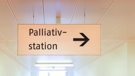 Neues Angebot für schwerstkranke Patienten: In Brandenburg werden vier palliativmedizinische Tageskliniken aufgebaut. (Symbolbild) 