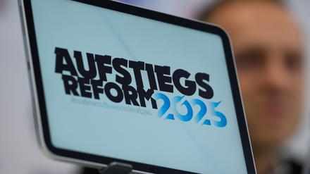 Unter dem Titel „Aufstiegsreform 2025“ wollen die Nordost-Clubs erreichen, dass Regionalliga-Meister direkt aufsteigen.