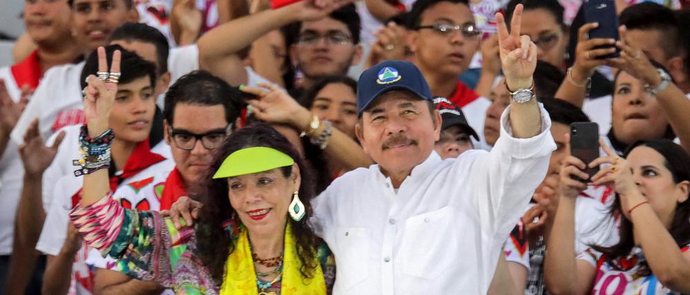 Daniel Ortega und seine Frau, die Vizepräsidentin Rosario Murillo