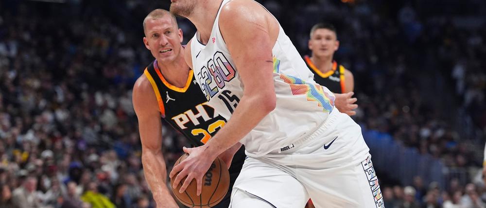 Nikola Jokic ragt heraus.