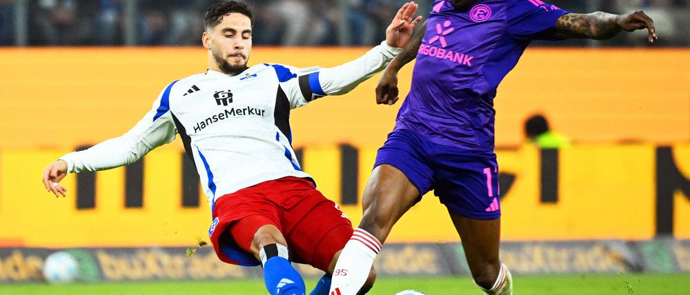 Ging als HSV-Kapitän voran: Ludovit Reis (l)