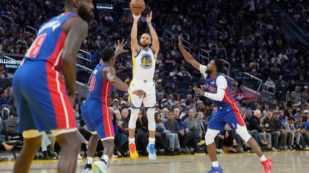 Stephen Curry und die Warriors vermiesten Dennis Schröder die Rückkehr ins Chase Center.