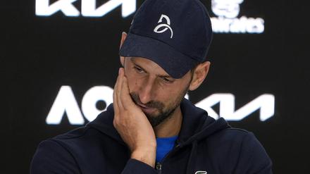 Djokovic musste in Australien verletzt aufgeben. Seither läuft gar nichts mehr beim Serben.