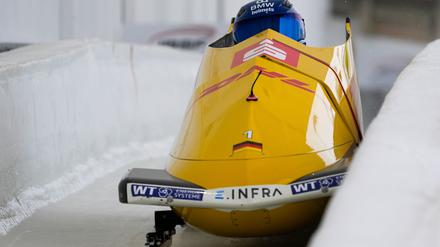 Francesco Friedrich (vorn) und Alexander Schüller führen zur Halbzeit der Zweierbob-WM in Lake Placid.