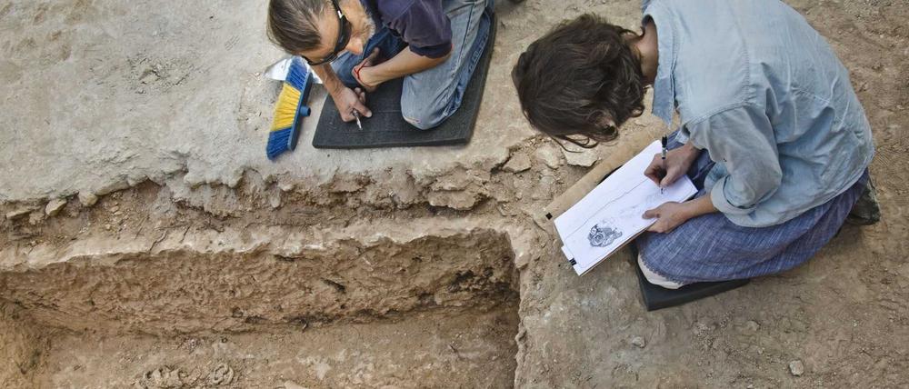 Archäologen finden Leiche von Nonne mit schweren Eisenringen