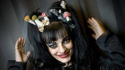 Nina Hagen mit einer ihrer typischen kreativen Haarkreationen. 