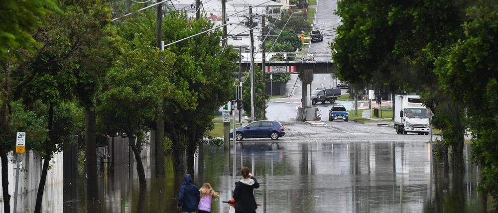In der Millionenstadt Brisbane sind viele Straßen überschwemmt.