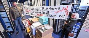 Die Argus kämpfte gegen den Abriss von Altbauten in Potsdams Innenstadt. Zum Argus-Archiv gehört ein Transparent von der ersten großen Potsdamer Demonstration am 4. November 1989.