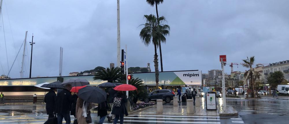Auf dem Weg zur Immobilienmesse MIPIM 2025 in Cannes.
