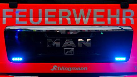 Ein Blick auf einen Einsatzwagen der Feuerwehr. (Symbolbild)