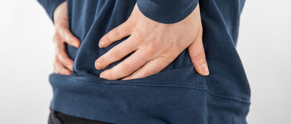 Die häufigste Ursache für lange Fehlzeiten sind demnach psychische Erkrankungen, aber auch Muskel-Skelett-Erkrankungen wie etwa Probleme an Rücken, Nacken oder Schultern sind dafür verantwortlich (Symbolbild).