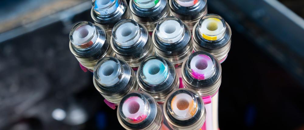 Trotz des Glasfaserausbaus in Deutschland klagen viele Unternehmen über schlechte Internetverbindungen. (Symbolbild)