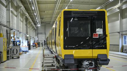 Ein Zug der neuen Baureihe JK für eine neue geplante Berliner U-Bahnreihe.