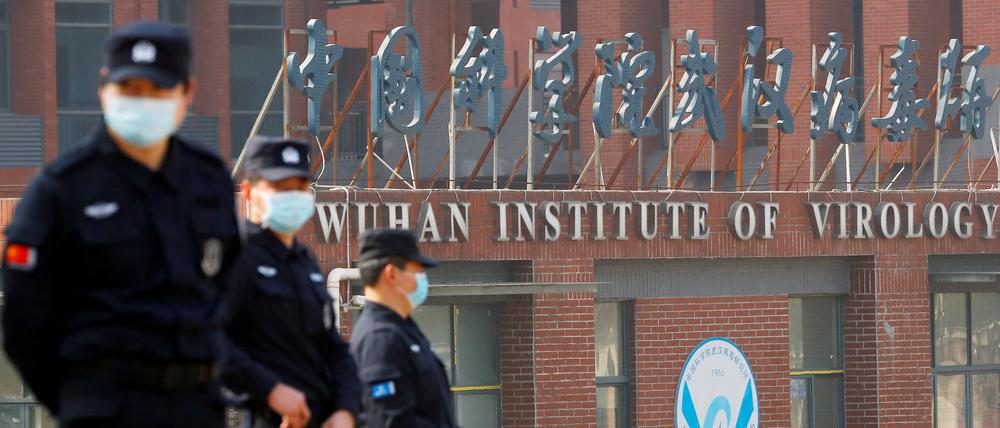 Sicherheitspersonal am Wuhan Institute of Virology.