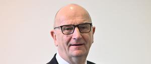 Brandenburgs Ministerpräsident Dietmar Woidke steht voll hinter dem von Schwarz-Rot geplanten Finanzpaket. (Archivbild)