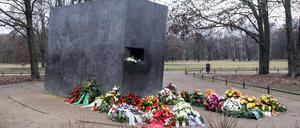Das Denkmal für die im Nationalsozialismus verfolgten Homosexuellen im Tiergarten. 