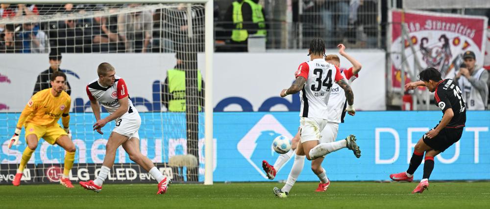 Wooyeong Jeong (r) will mit Union auch gegen Bayern triumphieren.