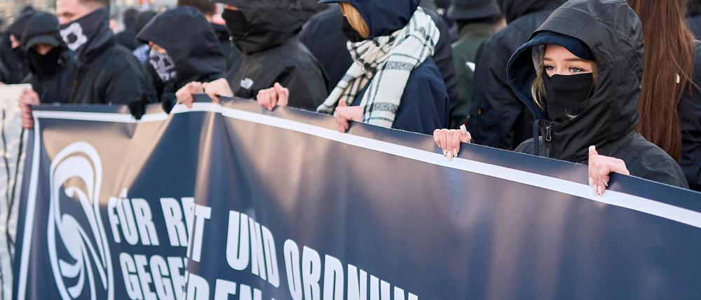Neonazis bei einer Demonstration am 22. Februar in Berlin.