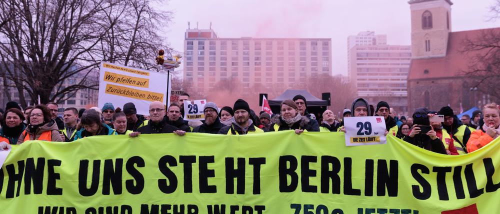 Bereits zwei Mal hat Verdi im laufenden Tarifstreit bei der BVG gestreikt. (Archivbild)