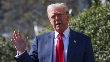 Trump ist empört über die Whiskey-Zölle der EU.