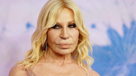 Das Ende einer Ära: Donatella Versace räumt den Posten der Kreativchefin des Modehauses Versace. (Archivbild)