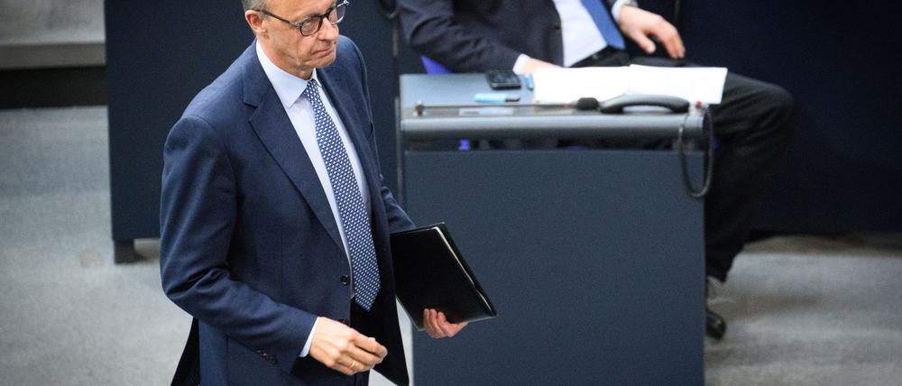Der wahrscheinliche künftige Kanzler Friedrich Merz (CDU) wirbt weiter um Mehrheiten für das geplante Schuldenpaket von Union und SPD.