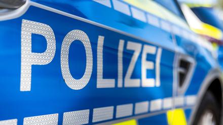 Wegen Verdachts auf eine antisemitische Schmiererei hat eine Passantin in Berlin-Mitte die Polizei gerufen. (Symbolbild)