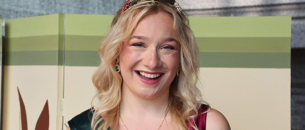 Die 54. Gebietsweinkönigin von Saale-Unstrut ist Emma Meinhardt. (Archivbild)